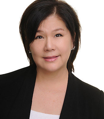 Portrait of Chilly Lee, Realtor.